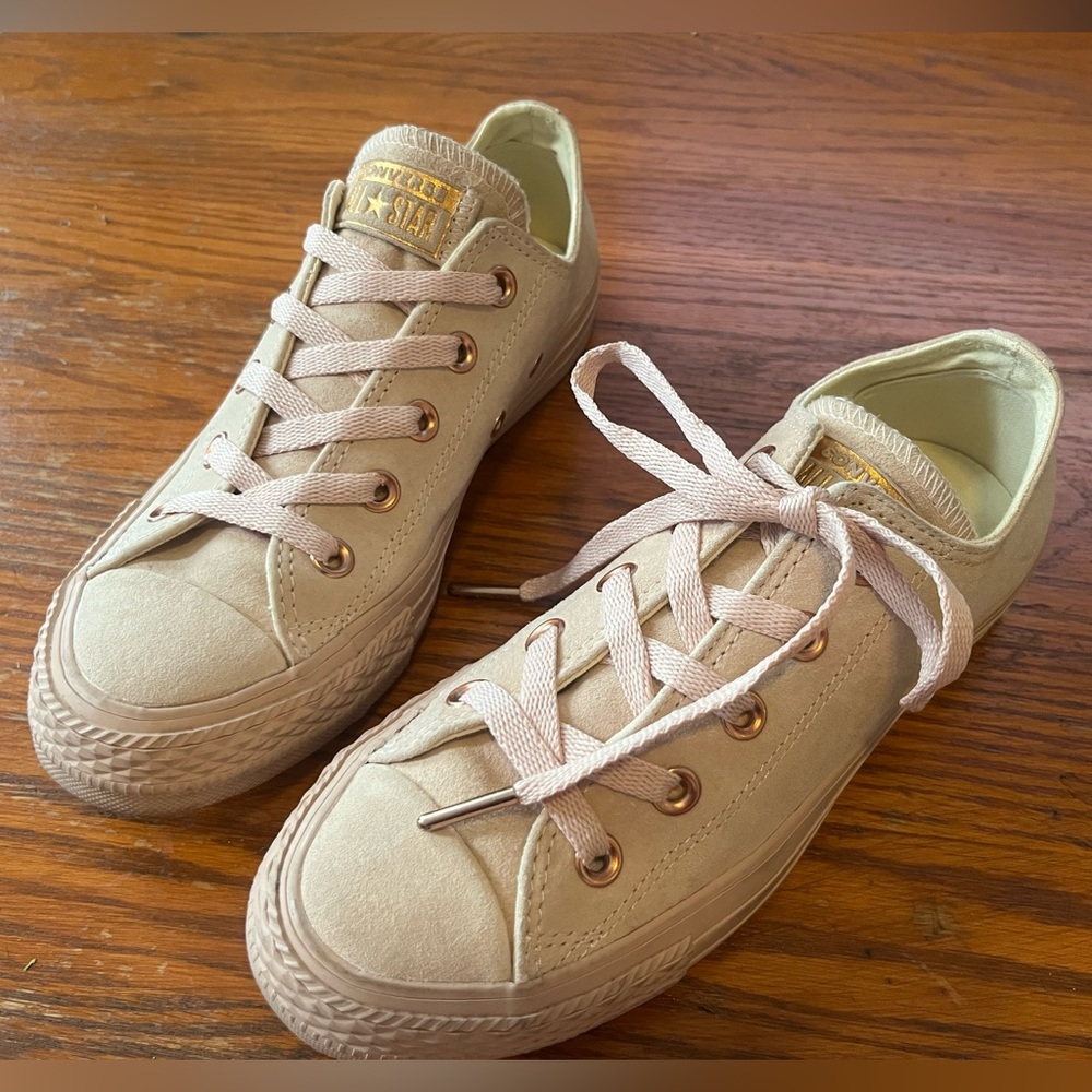Converse Light Pink Converse Sneakers